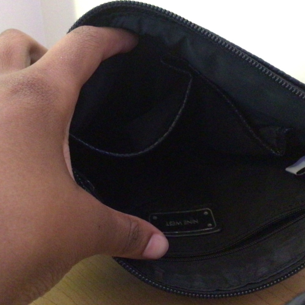 Purse - Picture 3 of 3